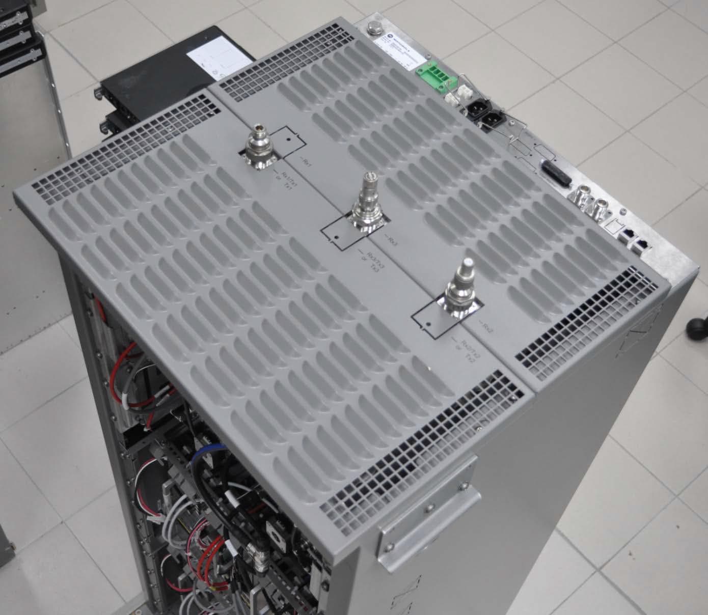 Non Broadcast Transmitter - FCC ID ABZ89FC5833 - Motorola Solutions, Inc. (4)