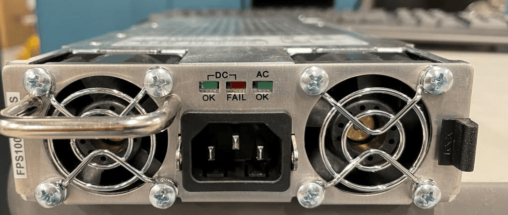 Non Broadcast Transmitter - FCC ID ABZ89FC5840 - Motorola Solutions, Inc. (2)