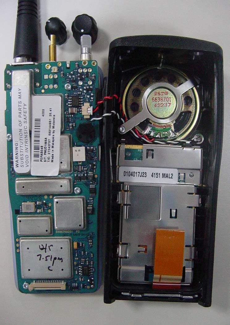 GP150/GP200/PR400 VHF 5W Portable Radio - FCC ID ABZ99FT3039 - Motorola Solutions, Inc. (4)