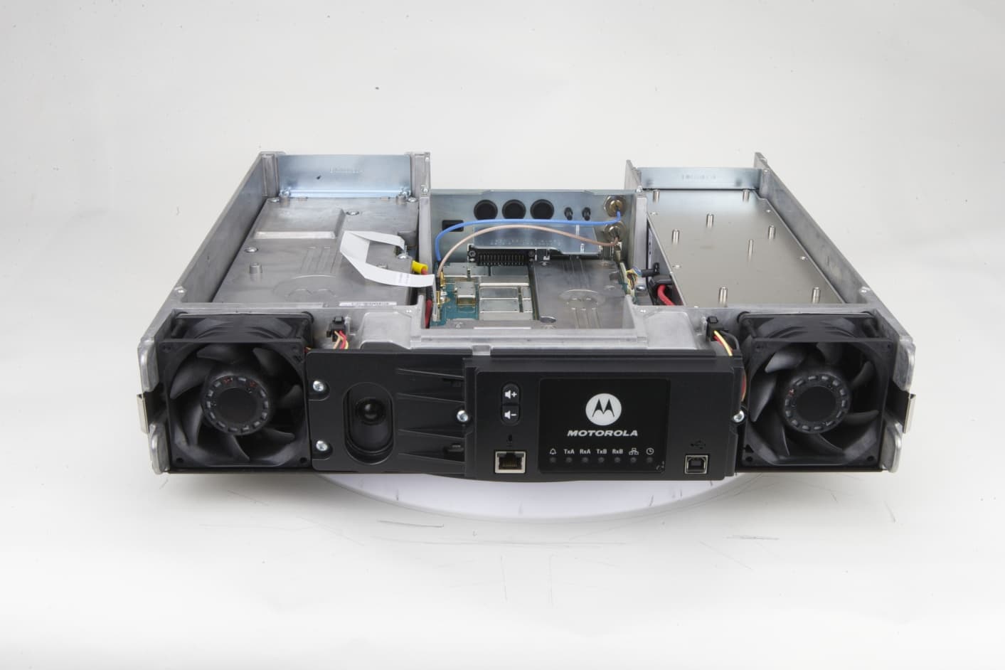 Non Broadcast Transmitter - FCC ID ABZ99FT3095B - Motorola Solutions, Inc. (2)