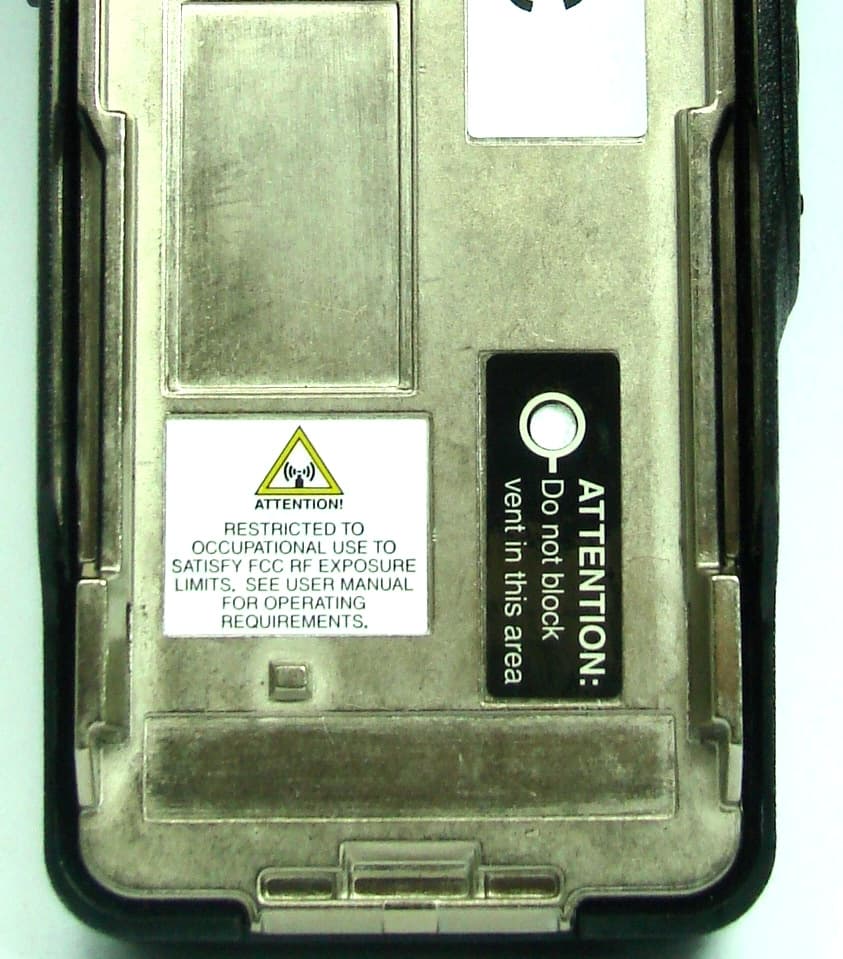 UHF PORTABLE RADIO - FCC ID ABZ99FT4086 - Motorola Solutions, Inc. (2)