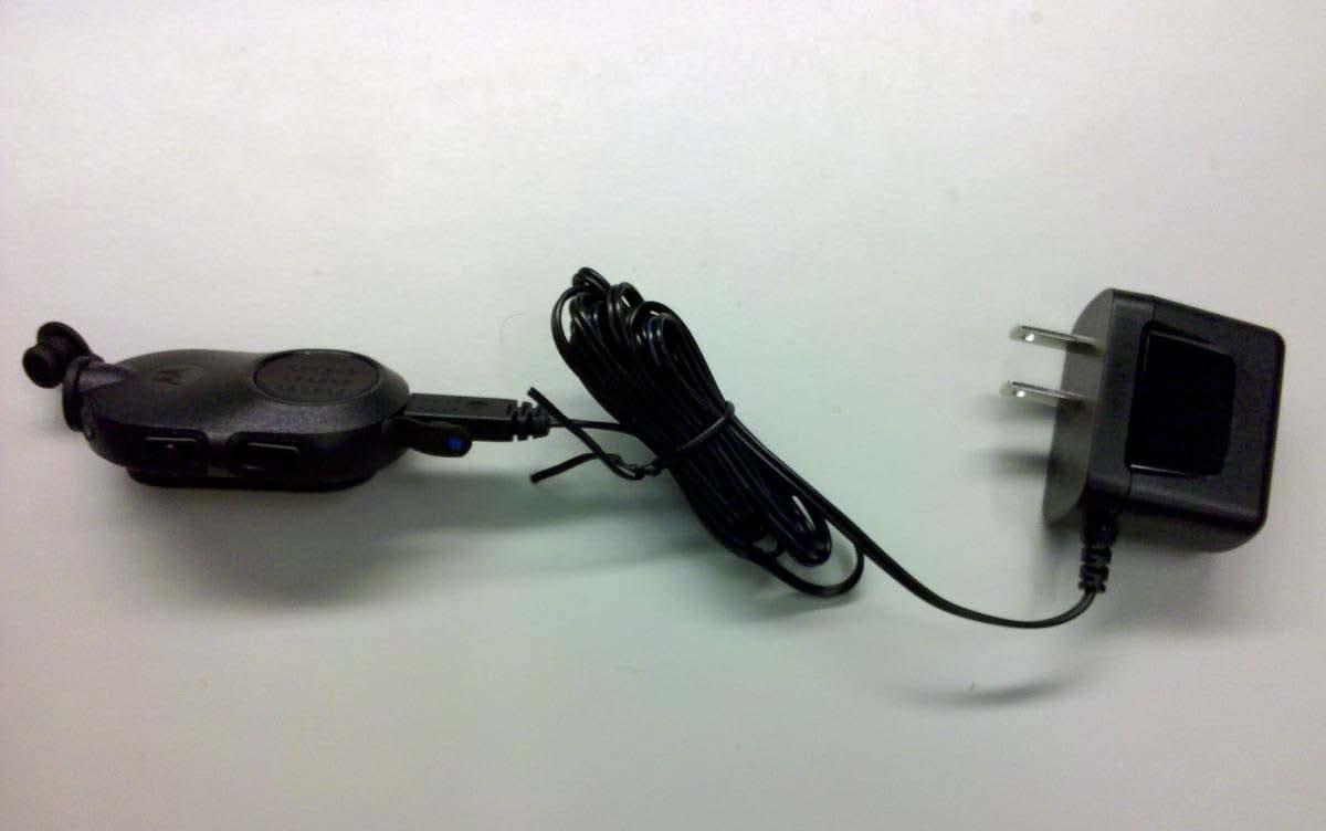 Part 15 Transmitter - FCC ID ABZ99FT7007 - Motorola Solutions, Inc. (2)