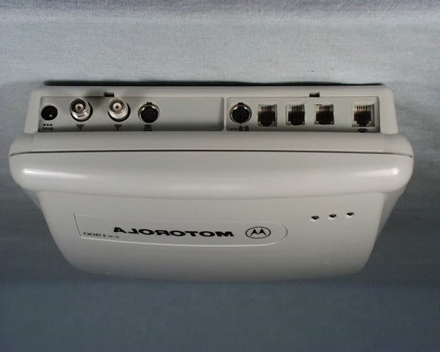 Base Station - FCC ID ABZ99FT7012 - Motorola Solutions, Inc. (2)