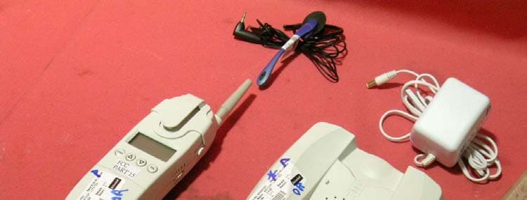 900MHz 40 Channel Cordless Phone w/ CID - FCC ID ACEC430 - Clarity, A Division of Plantronics, Inc. (4)