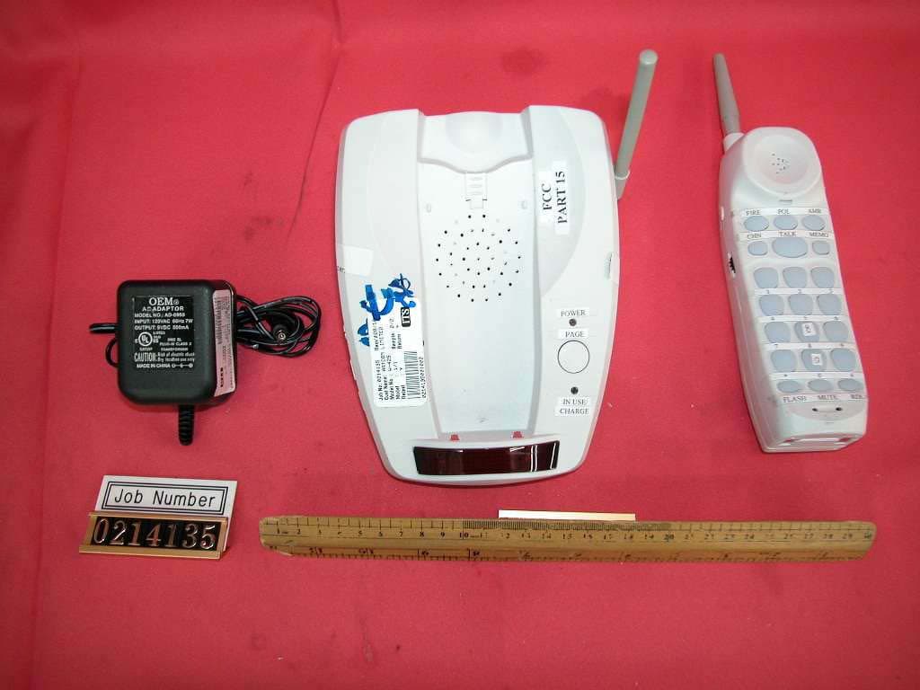 900MHz 40 Channel Analog Cordless Phone - FCC ID ACEW425 - Clarity, A Division of Plantronics, Inc.