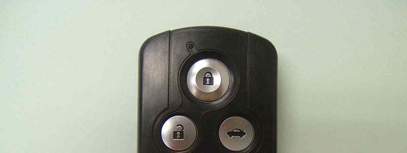 Vehicle Door Lock Transceiver - FCC ID ACJ8D8E24A04 - Panasonic Corporation of North America