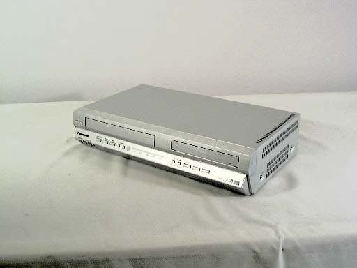 VCR With DVD Player - FCC ID ACJ927149AHV - Panasonic Corporation of North America (2)