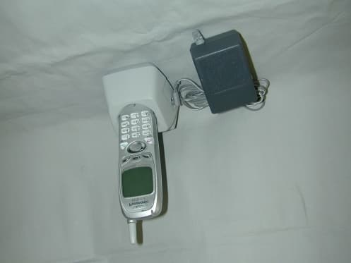 2.4GHz FHSS Handset - FCC ID ACJ96NKX-TD7690 - Panasonic Corporation of North America (3)