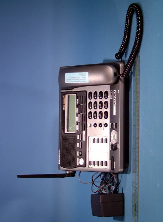 Cordless Telephone Answering System - FCC ID ACJ96NKX-TG2200 - Panasonic Corporation of North America (2)