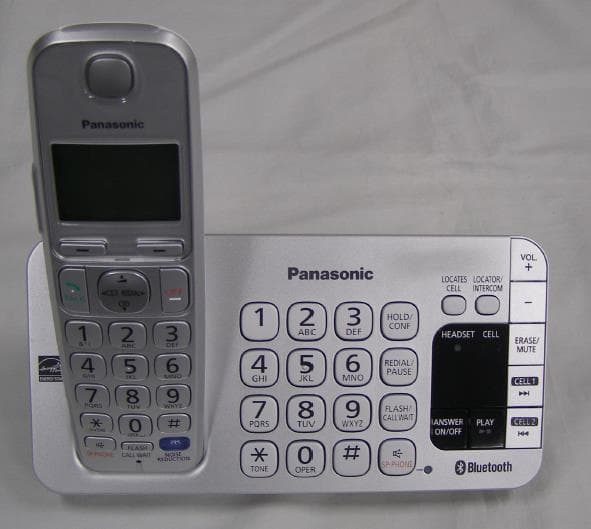 UPCS Cordless Telephone Base Station with Bluetooth Transceiver - FCC ID ACJ96NKX-TGE270A - Panasonic Corporation of North America (2)
