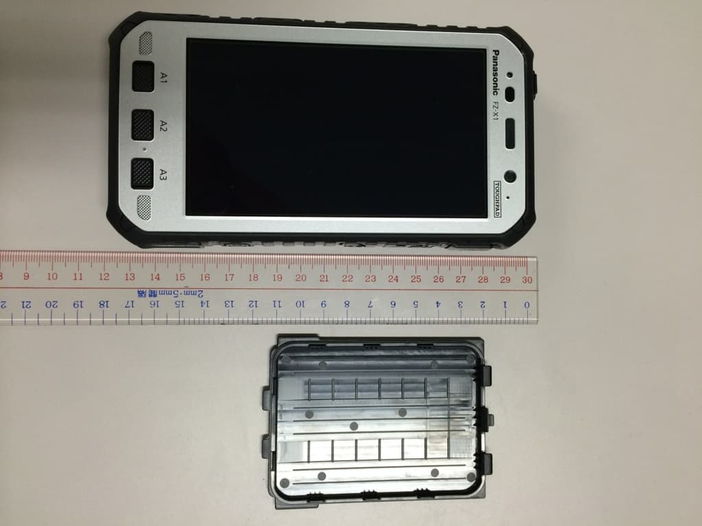Rugged Handset with Multi-band GSM/EDGE/UMTS/LTE, WLAN, Bluetooth and RFID - FCC ID ACJEB3910A - Panasonic Corporation of North America (3)