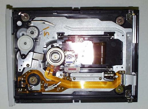 Internal SCSI DVD RAM Drive - FCC ID ACJODSDLFD201 - Panasonic Corporation of North America (3)