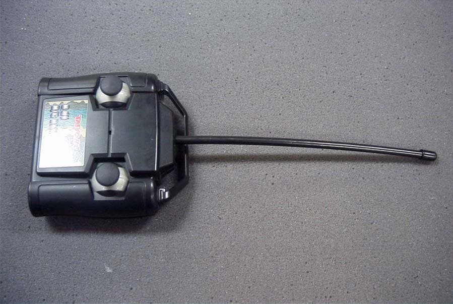 BATTLE TANK REMOTE CONTROL TRANSMITTER - FCC ID AEKA50727 - Taiyo Co., Ltd.