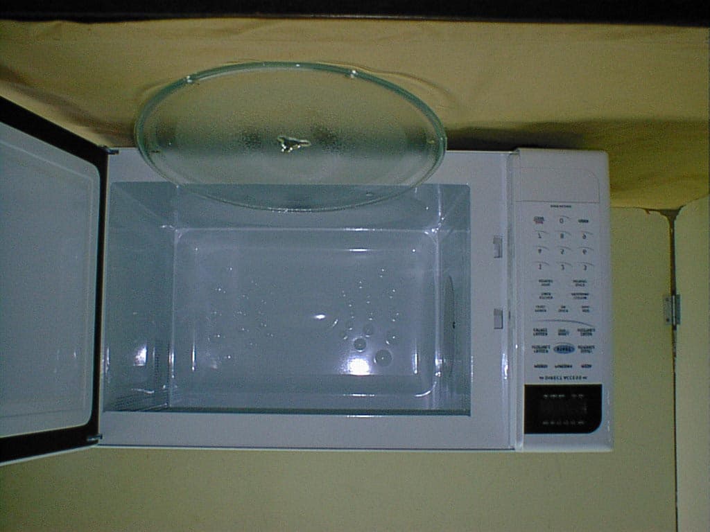 Micorwave Oven - FCC ID AEZM414 - Sanyo Electric Co Ltd (3)