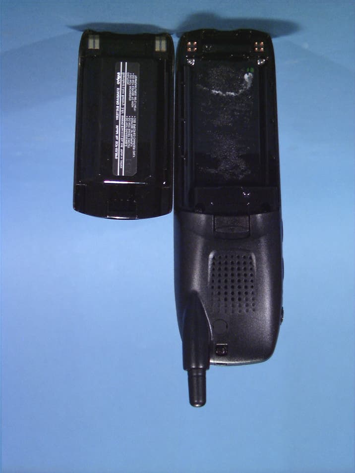 Dual-Band Analog/PCS Phone (AMPS/CDMA) - FCC ID AEZSCP-47H - Sanyo Electric Co Ltd (3)