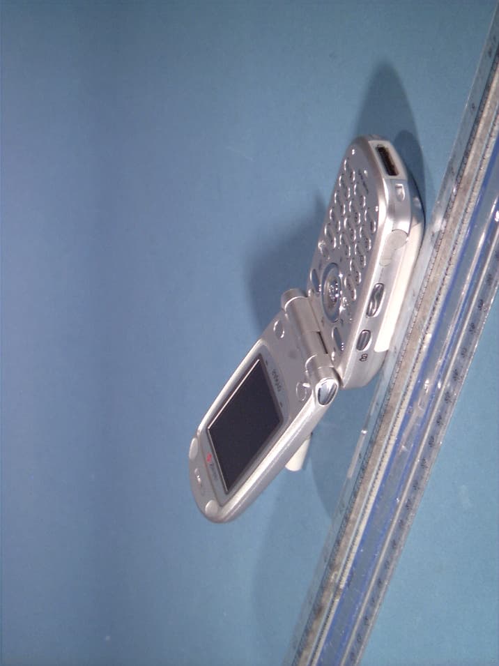 Tri-Mode Dual-Band Analog/ PCS Phone (AMPS/ CDMA) - FCC ID AEZSCP-81H - Sanyo Electric Co Ltd (2)