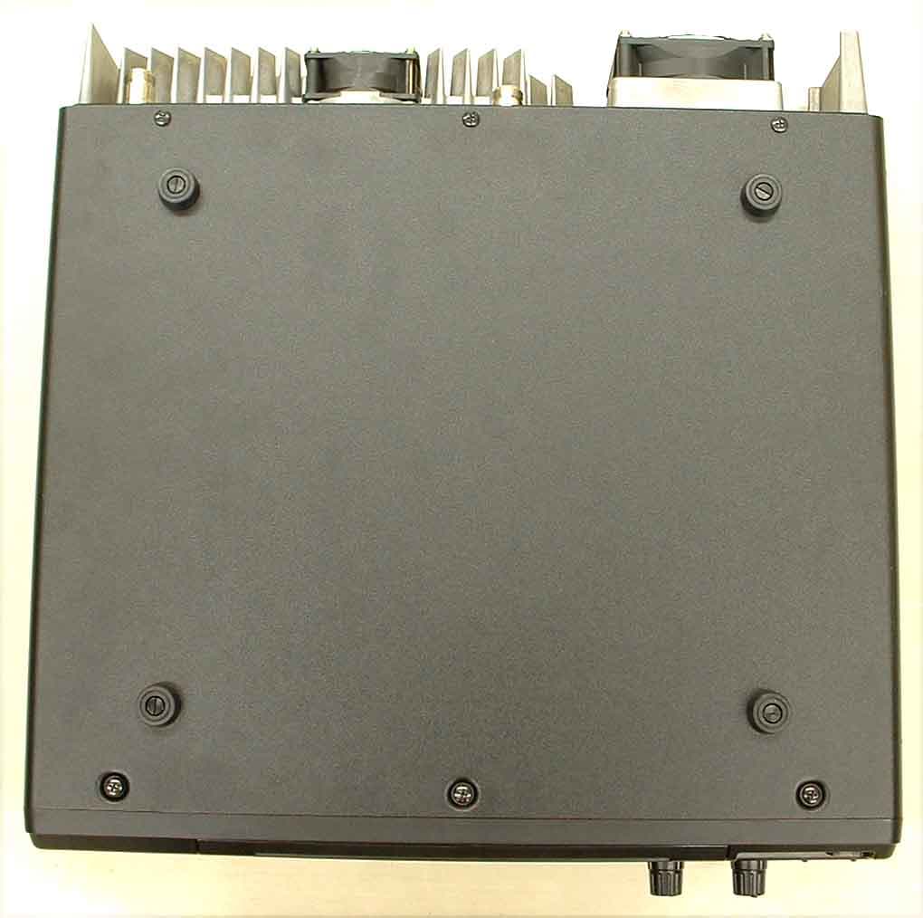 UHF FM Repeater, Model ICFR4000 - FCC ID AFJ236803 - ICOM Incorporated (3)