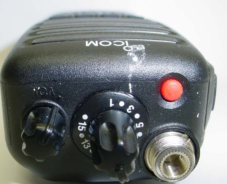 UHF-FM Trunked Radio Transceiver - FCC ID AFJ272102 - ICOM Incorporated
