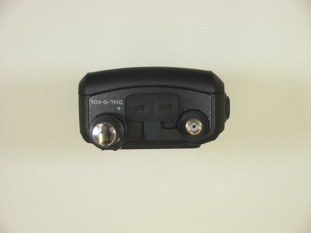 Amateur Transmitter with Scanning Receiver - FCC ID AFJ288800 - ICOM Incorporated (3)