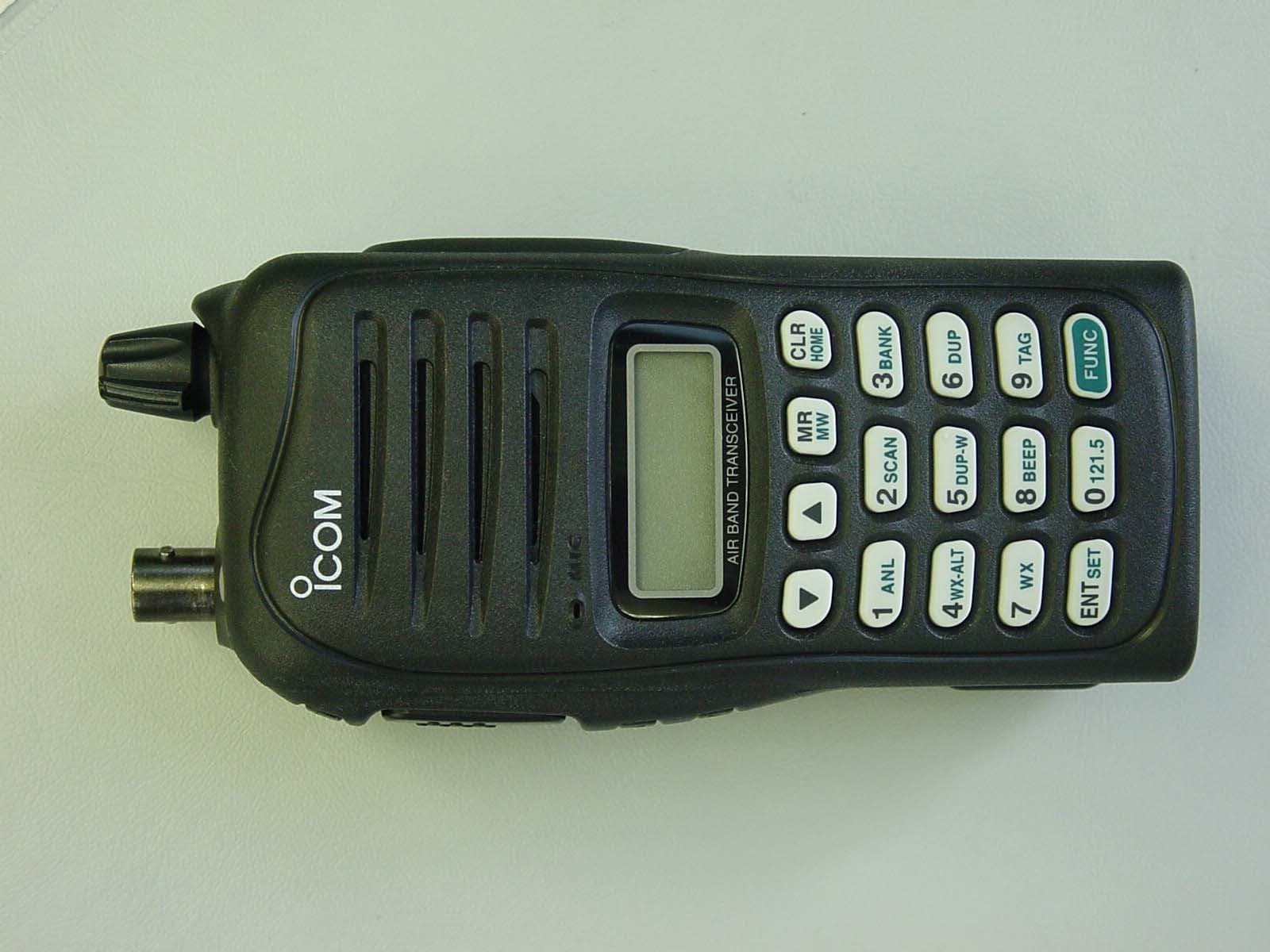 VHF Air Band Transceiver - FCC ID AFJ307400 - ICOM Incorporated (3)