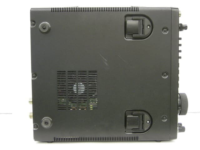 HF/50 MHz Tranceiver - FCC ID AFJ318200 - ICOM Incorporated (4)