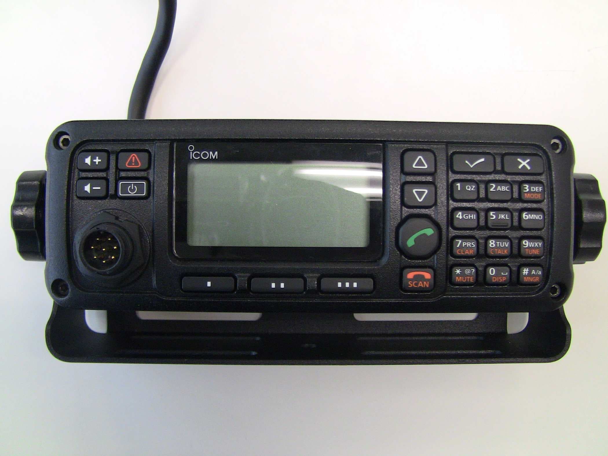 HF Transeiver - FCC ID AFJ350000 - ICOM Incorporated