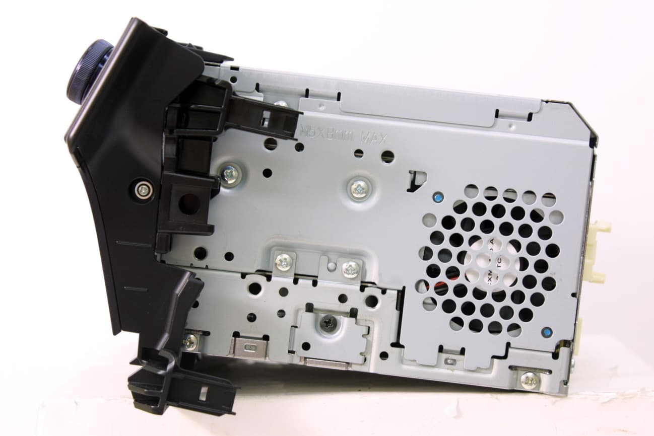 Car Audio with Bluetooth - FCC ID AJDK061 - Pioneer Corporation (2)