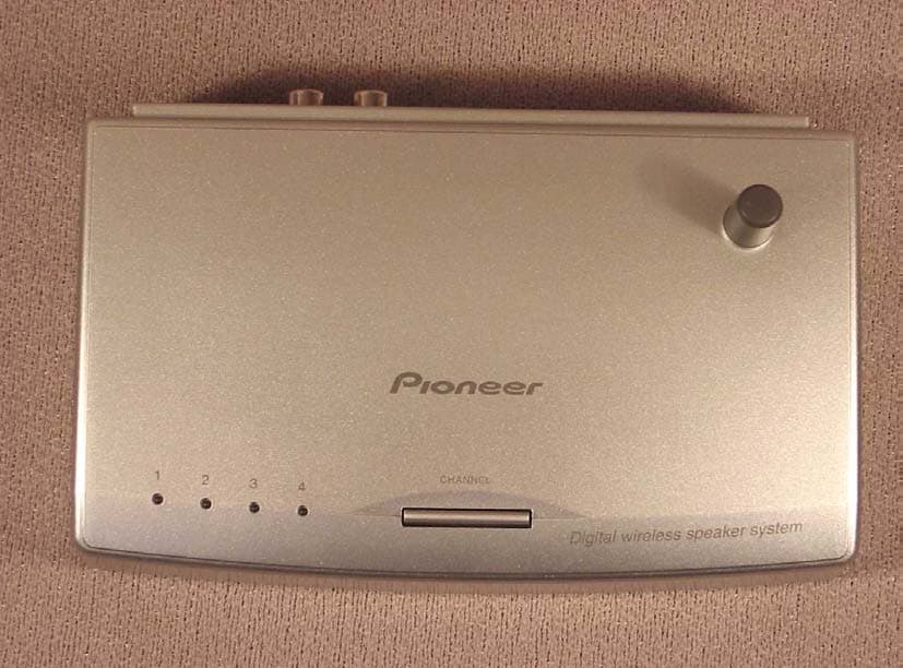 Digital wireless speaker system transmitter - FCC ID AJDT103 - Pioneer Corporation (2)