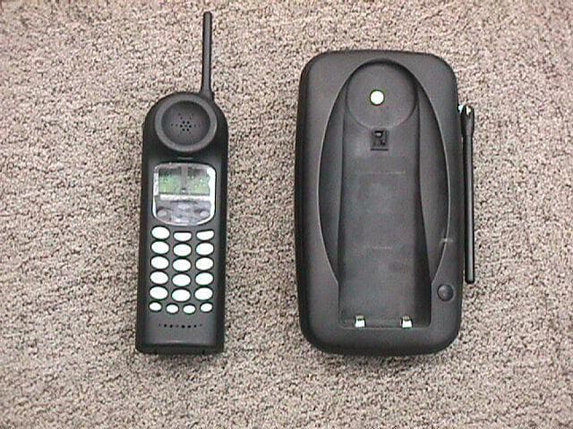 900 MHz Spread Spectrum Cordless Telephone - FCC ID AJXUC675 - Toshiba America Consumer Products Inc