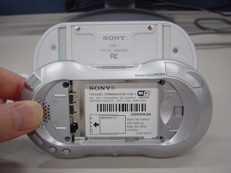 Personal Communicator - FCC ID AK8COM1 - Sony Group Corporation (1)
