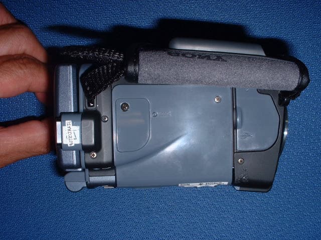 Digital Video Camera Recorder - FCC ID AK8DCRIP220 - Sony Group Corporation (4)