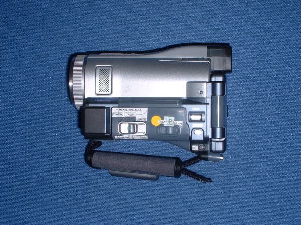 Digital Video Camera Recorder - FCC ID AK8DCRIP220 - Sony Group Corporation