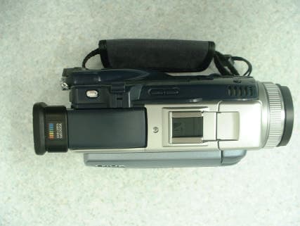 Digital Video Camera Recorder with Bluetooth - FCC ID AK8DCRTRV80 - Sony Group Corporation (1)