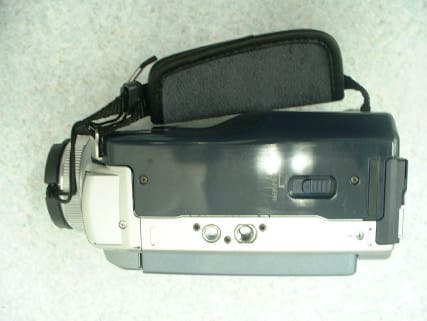 Digital Video Camera Recorder with Bluetooth - FCC ID AK8DCRTRV80 - Sony Group Corporation (3)