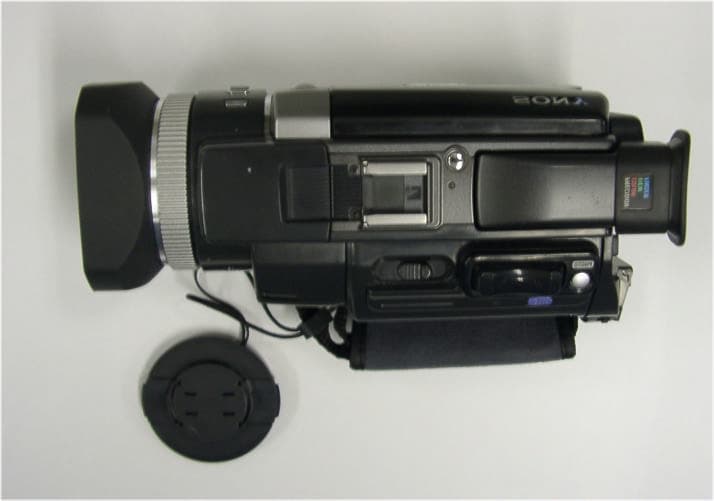 Digital Video Camera Recorder TRV950 - FCC ID AK8DCRTRV950 - Sony Group Corporation (2)