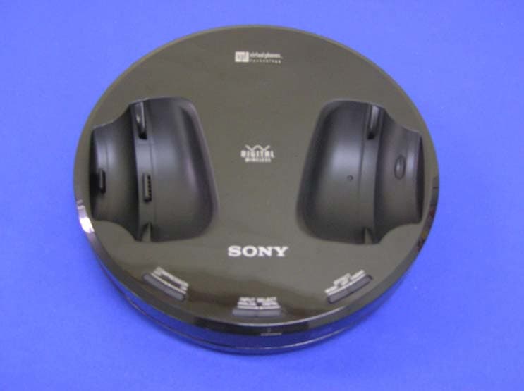 Wireless Headphone Transmitter - FCC ID AK8DP6000 - Sony Group Corporation (2)