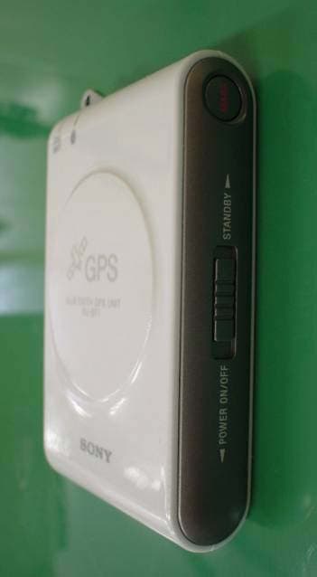 Bluetooth GPS Unit - FCC ID AK8GUBT1 - Sony Group Corporation (1)