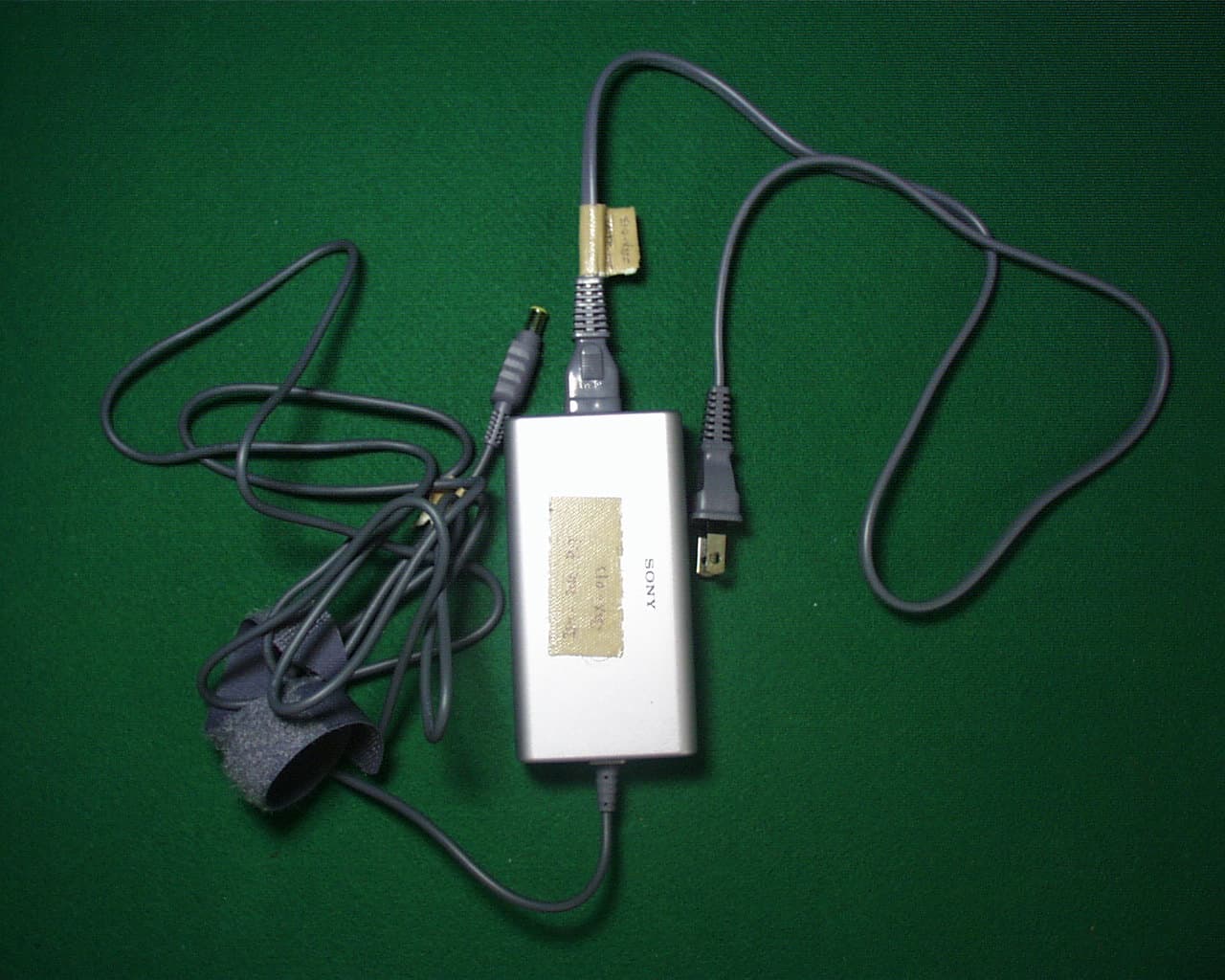 Notebook PC with Built In Wireless LAN - FCC ID AK8PCG441L - Sony Group Corporation (1)