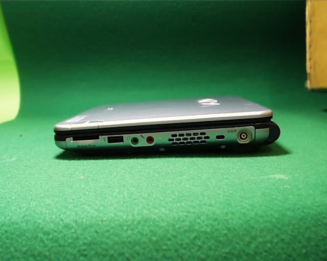 Notebook PC with Built In Wireless Lan - FCC ID AK8PCG631L - Sony Group Corporation (3)
