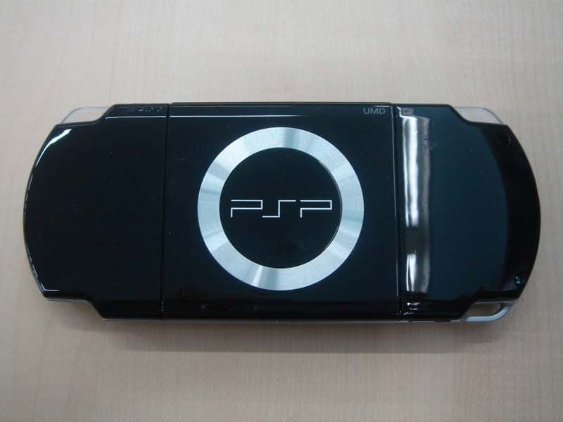 Play Station Portable - FCC ID AK8PSP2001 - Sony Group Corporation (1)