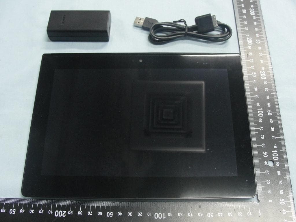 TABLET DEVICE - FCC ID AK8SGPT1311 - Sony Group Corporation (3)