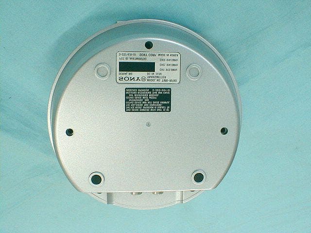 RF Stereo Transmitter - FCC ID AK8TMRRF90 - Sony Group Corporation (2)