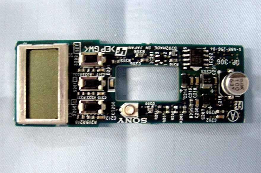 UHF Synthesized Wireless Microphone - FCC ID AK8WRT807B1 - Sony Group Corporation (2)