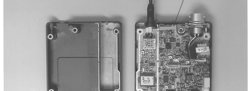 UHF Synthesizrd Transmitter - FCC ID AK8WRT822B1 - Sony Group Corporation (3)