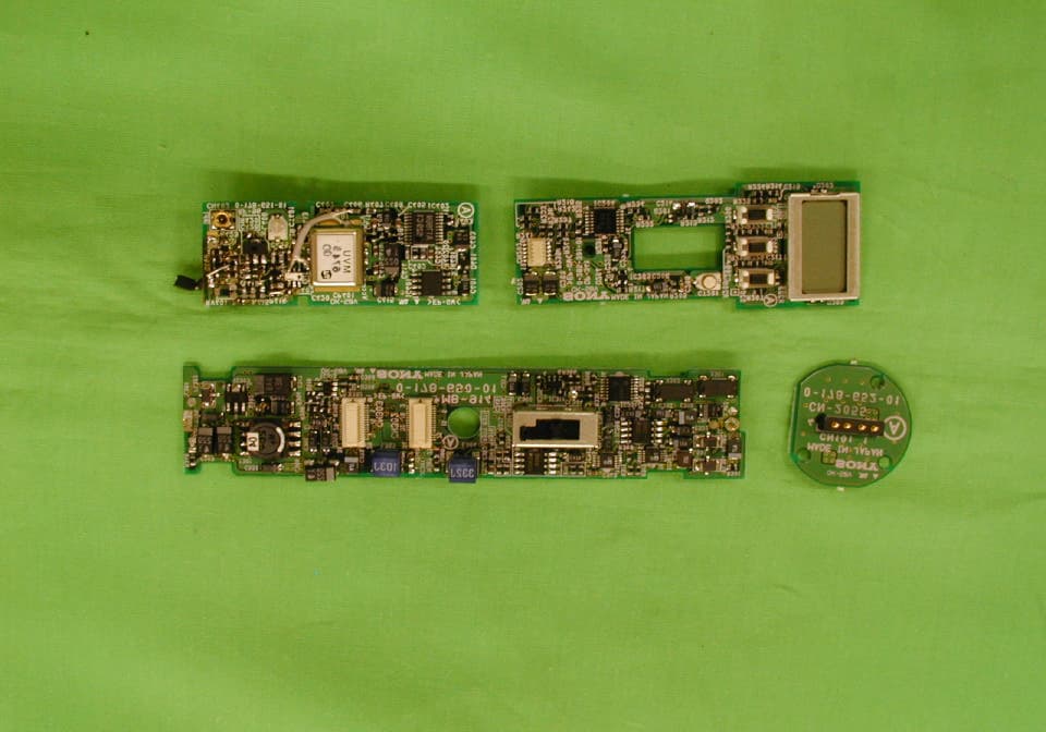 UHF Synthesized Transmitter Unit - FCC ID AK8WRT847B - Sony Group Corporation (2)