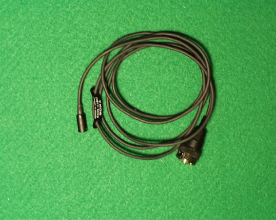 UHF Synthesized Transmitter - FCC ID AK8WRT8B - Sony Group Corporation (1)
