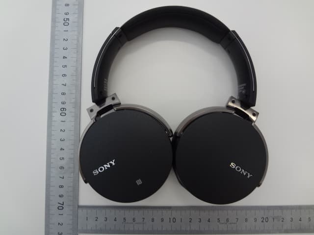 Wireless stereo headset - FCC ID AK8XB950BT - Sony Group Corporation