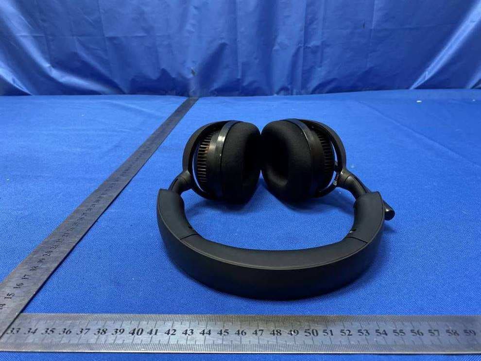 Wireless Gaming Headset - FCC ID AK8YY2976 - Sony Group Corporation (4)
