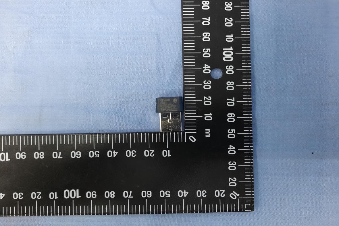 Bluetooth USB adapter - FCC ID AL8-BT700 - HP Inc.