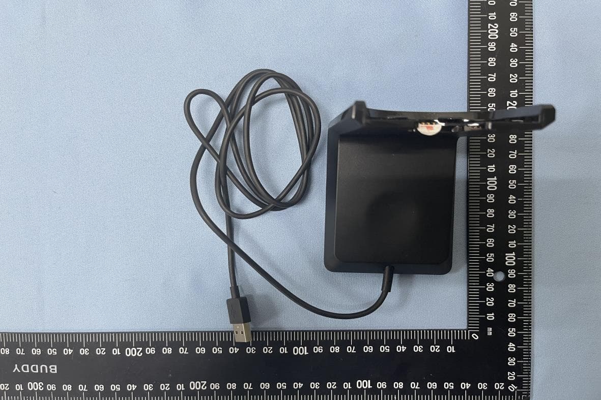 Bluetooth headset - FCC ID AL8-V4320 - HP Inc. (5)